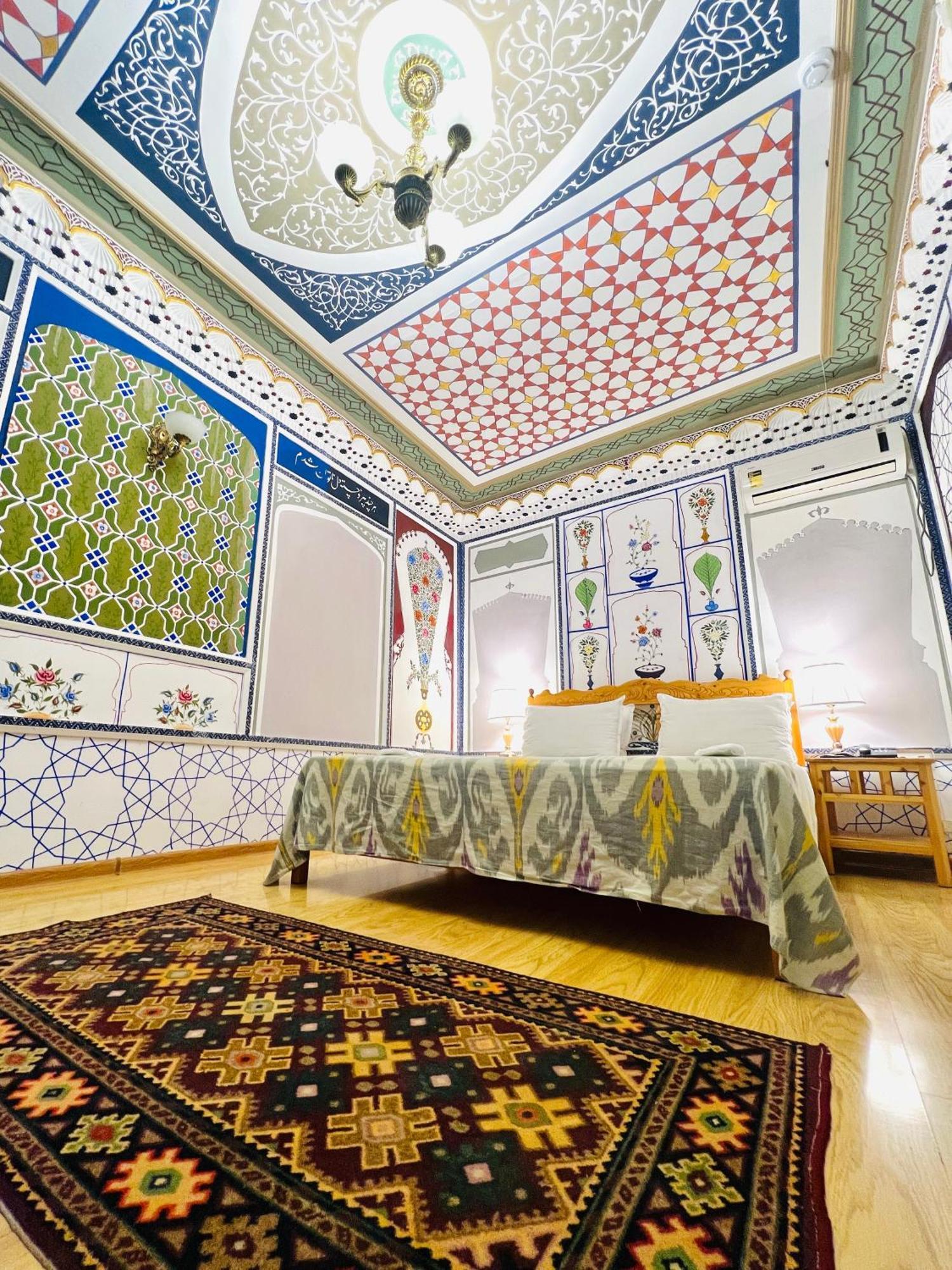 Komil Bukhara Boutique Hotel Extérieur photo