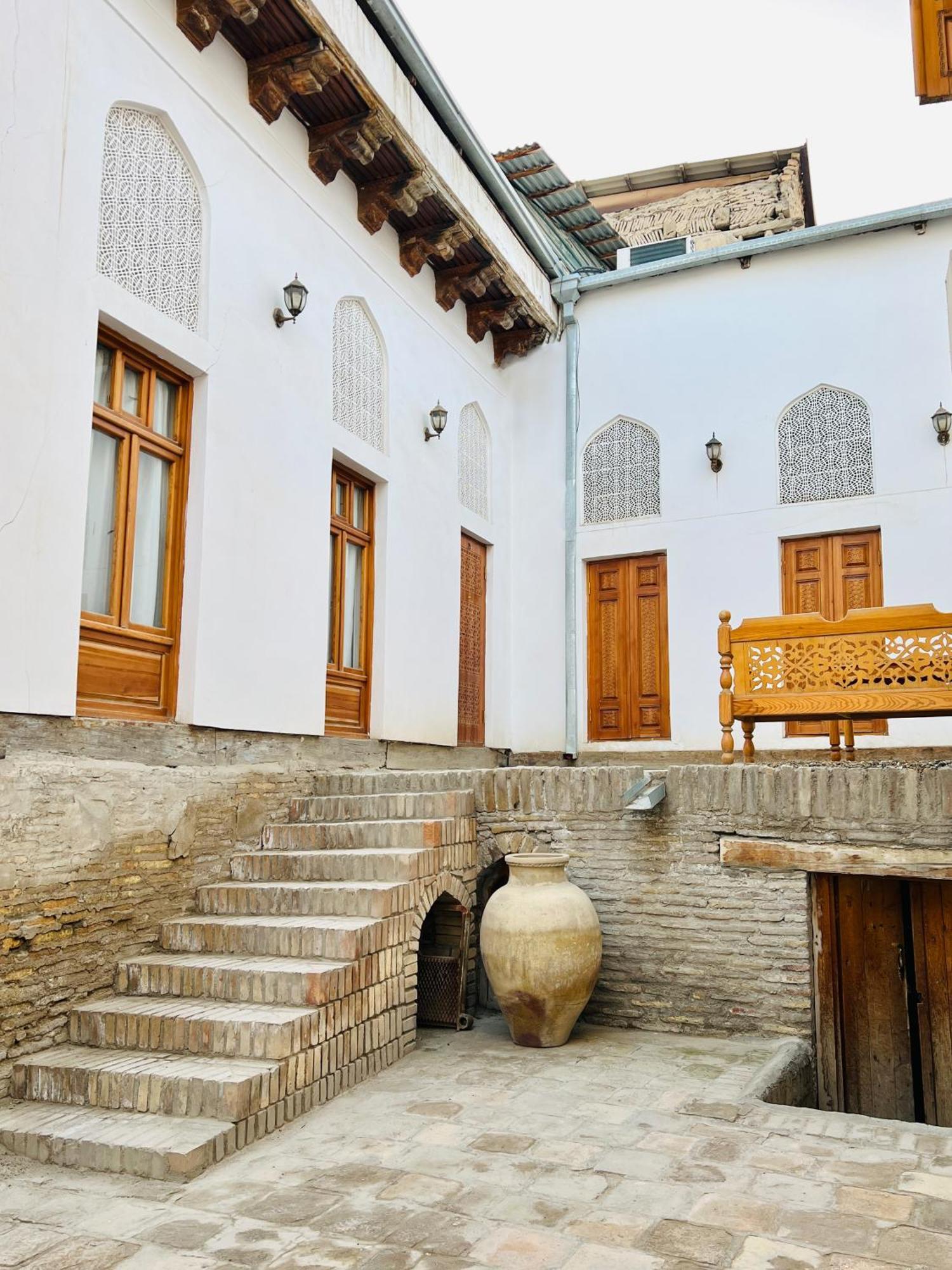 Komil Bukhara Boutique Hotel Extérieur photo