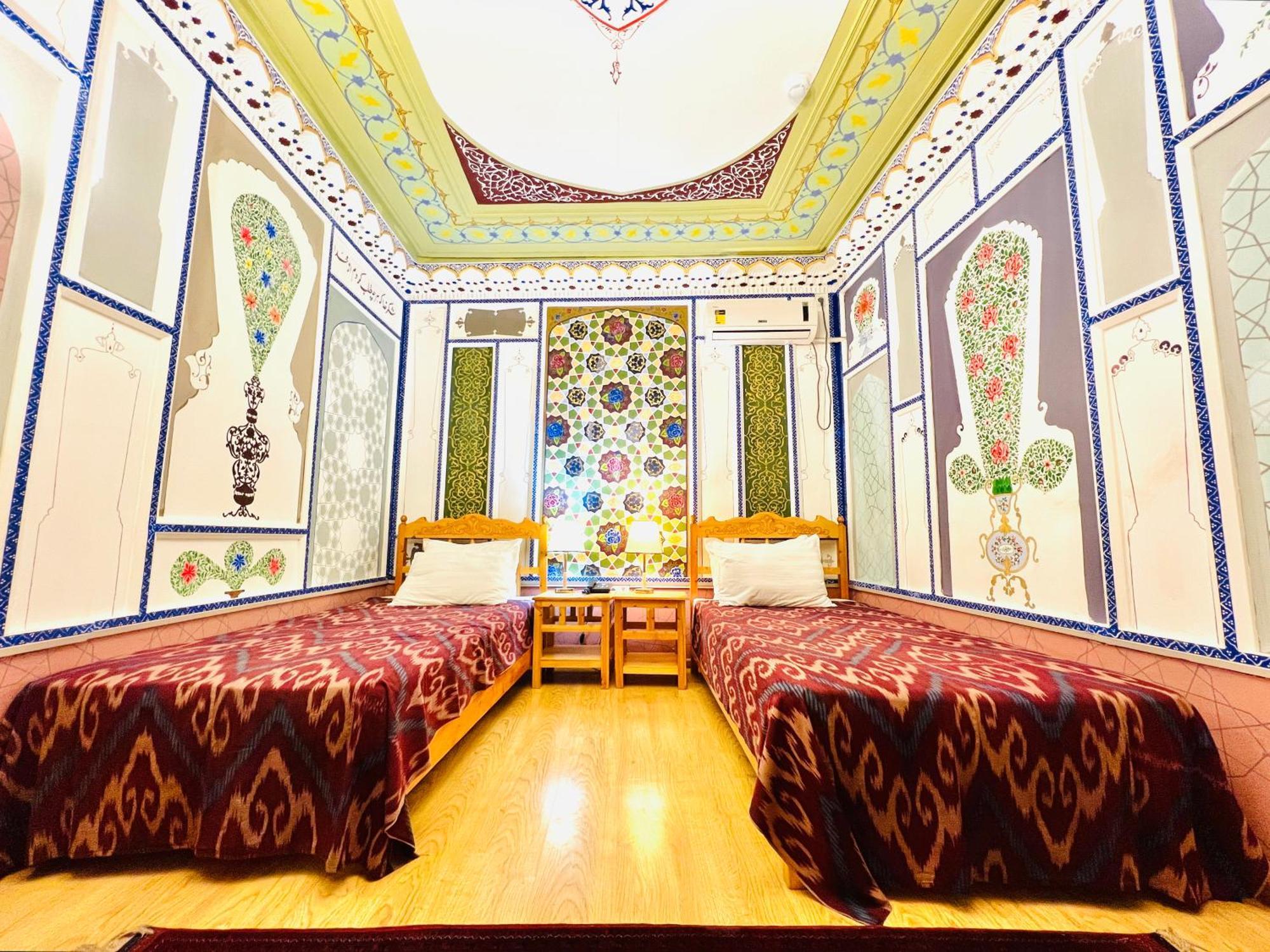 Komil Bukhara Boutique Hotel Extérieur photo