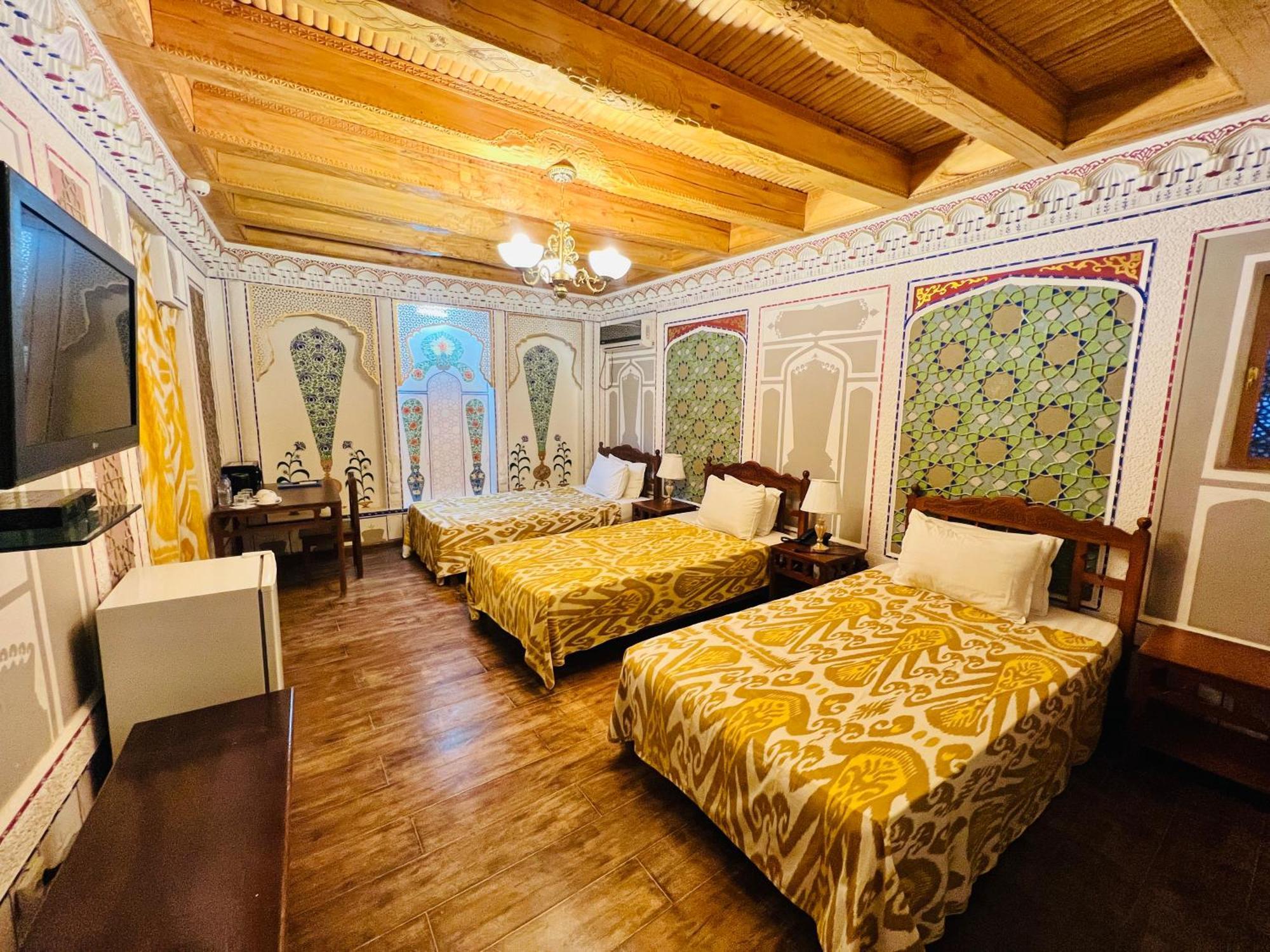 Komil Bukhara Boutique Hotel Extérieur photo
