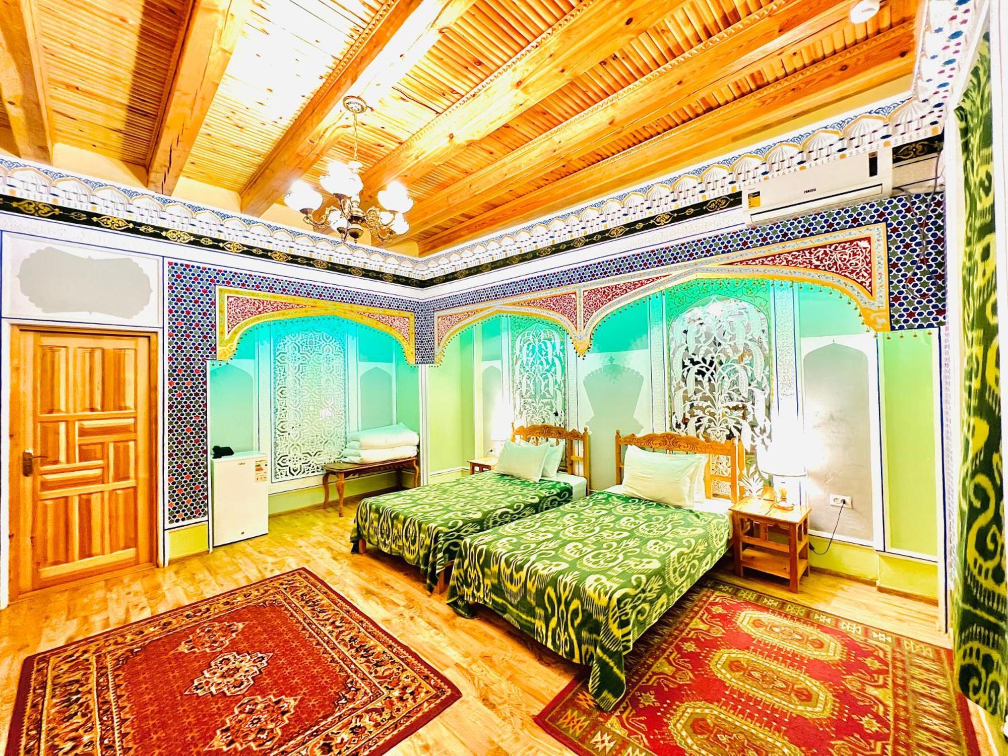 Komil Bukhara Boutique Hotel Extérieur photo