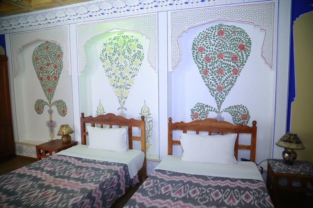 Komil Bukhara Boutique Hotel Extérieur photo