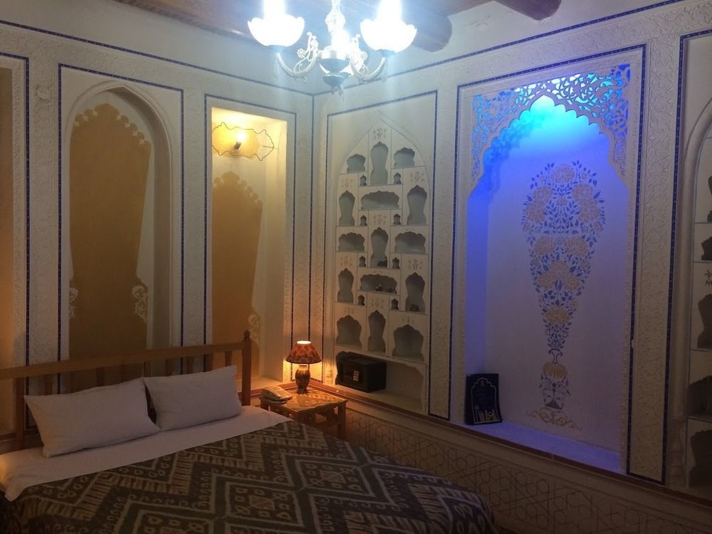 Komil Bukhara Boutique Hotel Extérieur photo
