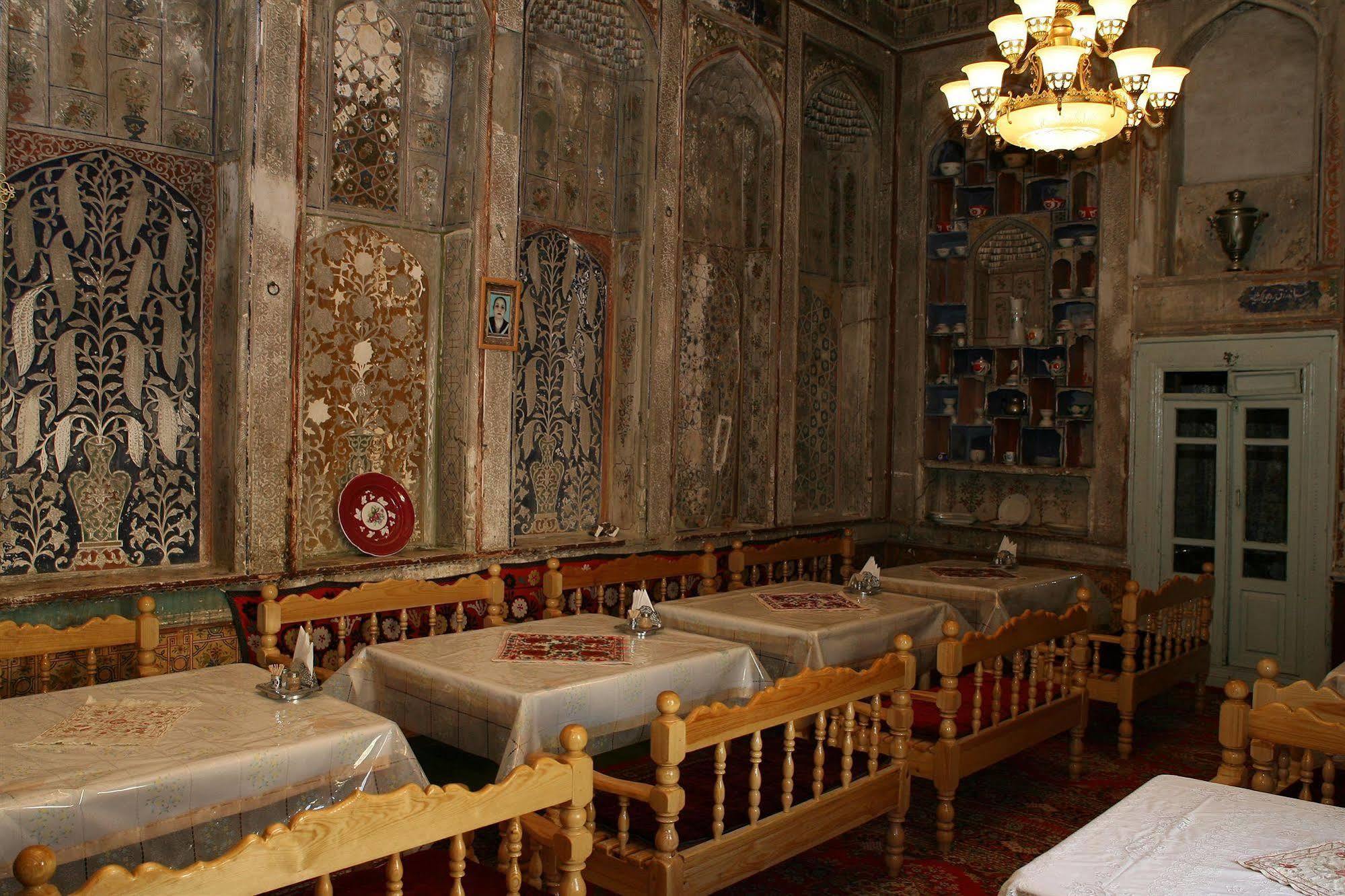 Komil Bukhara Boutique Hotel Extérieur photo